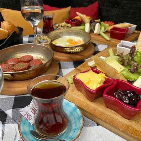 Fuego Design Hotell 2*