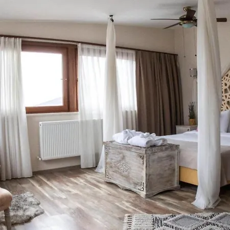 Otel Fuego Design
